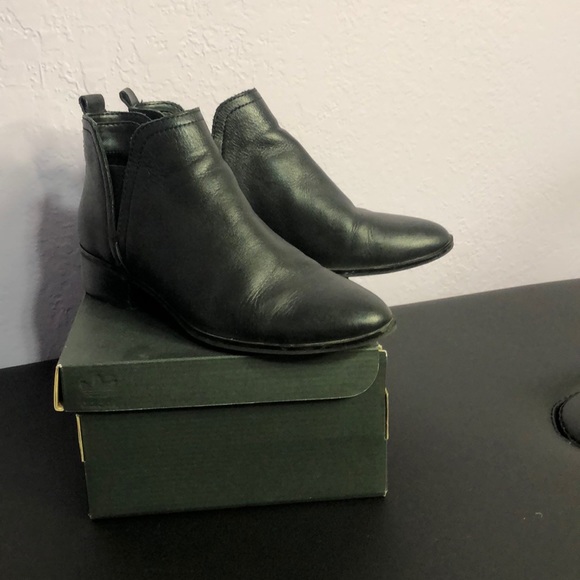 Black booties - Picture 2 of 2